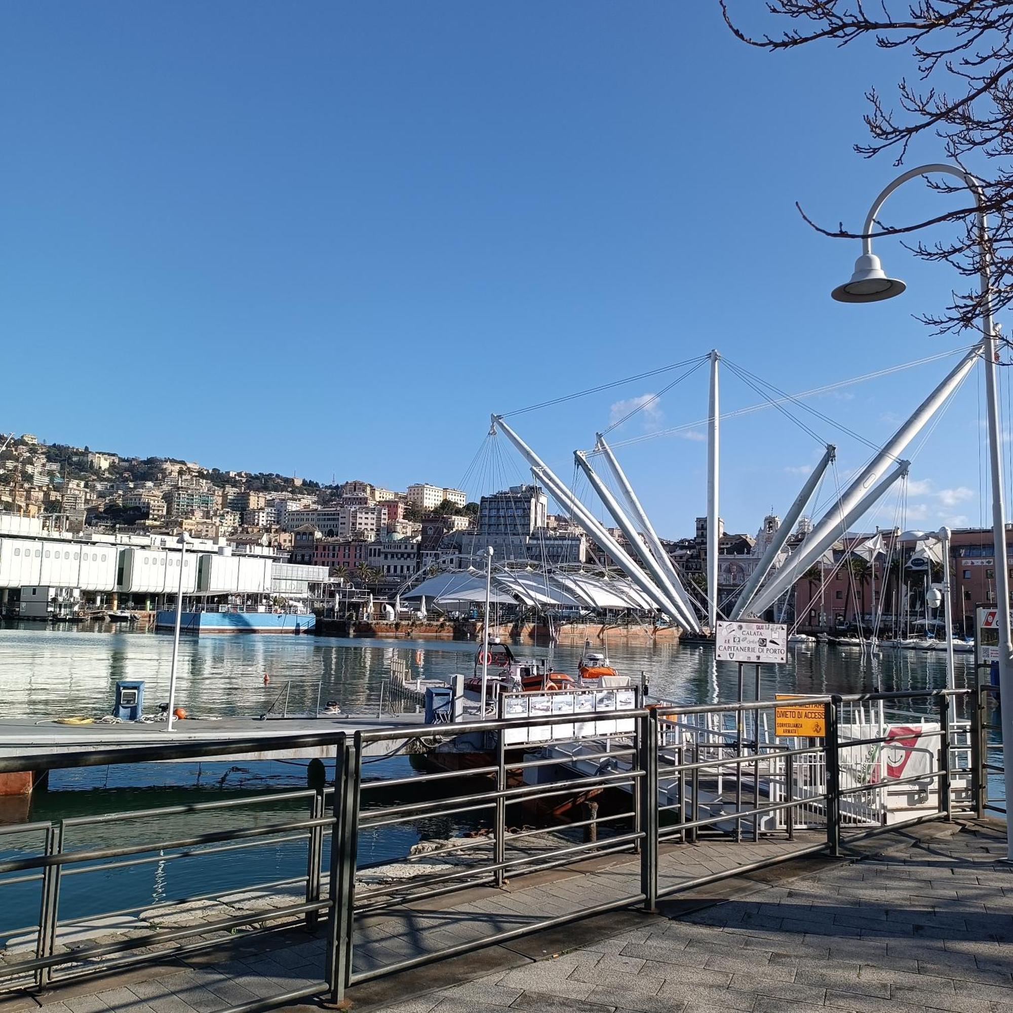 Appartamento Pietra Di Mare, Porto Antico Genoa Bagian luar foto